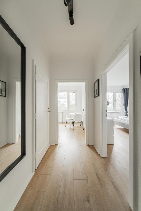 Homely - 10 Minutes To Stephansplatz Apartment Wien