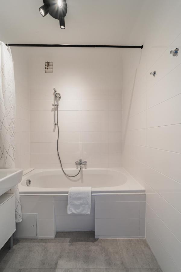Homely - 10 Minutes To Stephansplatz Apartment Wien